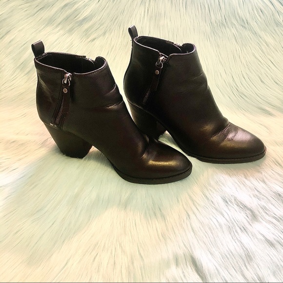 Sz. 9 Black Ankle Boots - Picture 2 of 16